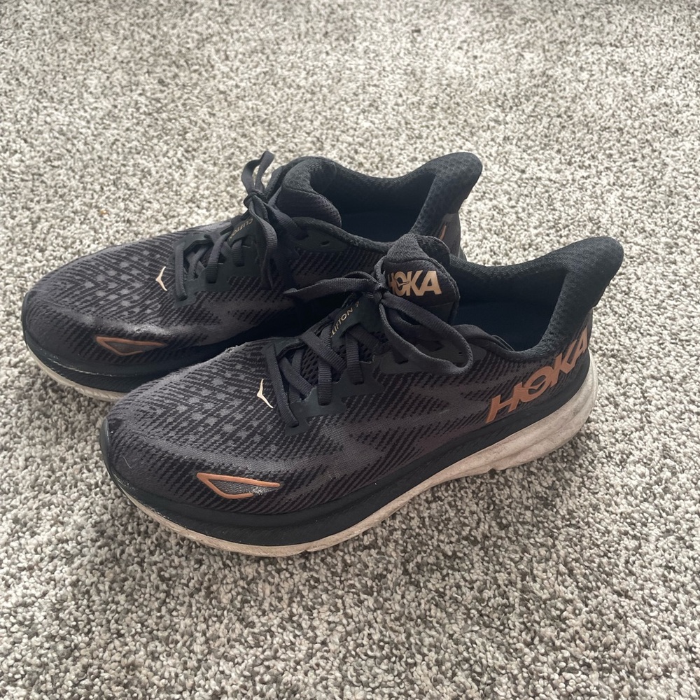 Women’s Hoka One Clifton 9 - Size W7